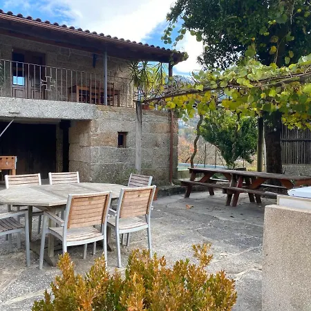 Quinta Dos Mouras Rebordoes (Braga)