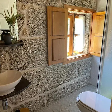 Quinta Dos Mouras * Rebordoes (Braga)